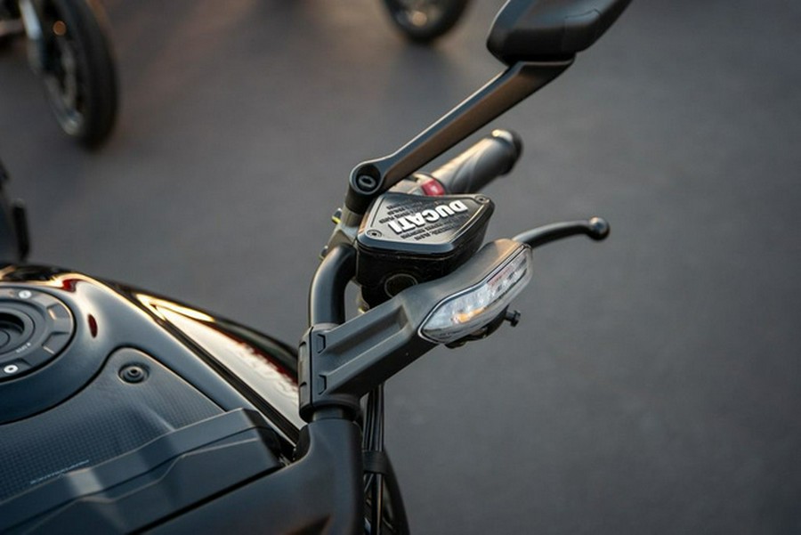 2024 Ducati Diavel V4 Black V4