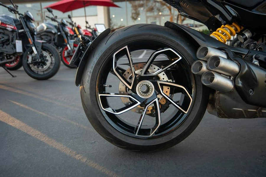 2024 Ducati Diavel V4 Black V4