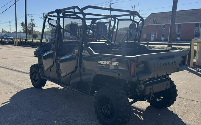 2025 Honda® Pioneer 1000-6 Deluxe Crew