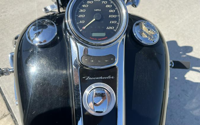 2015 HARLEY DAVIDSON FREE WHEELER - B850358