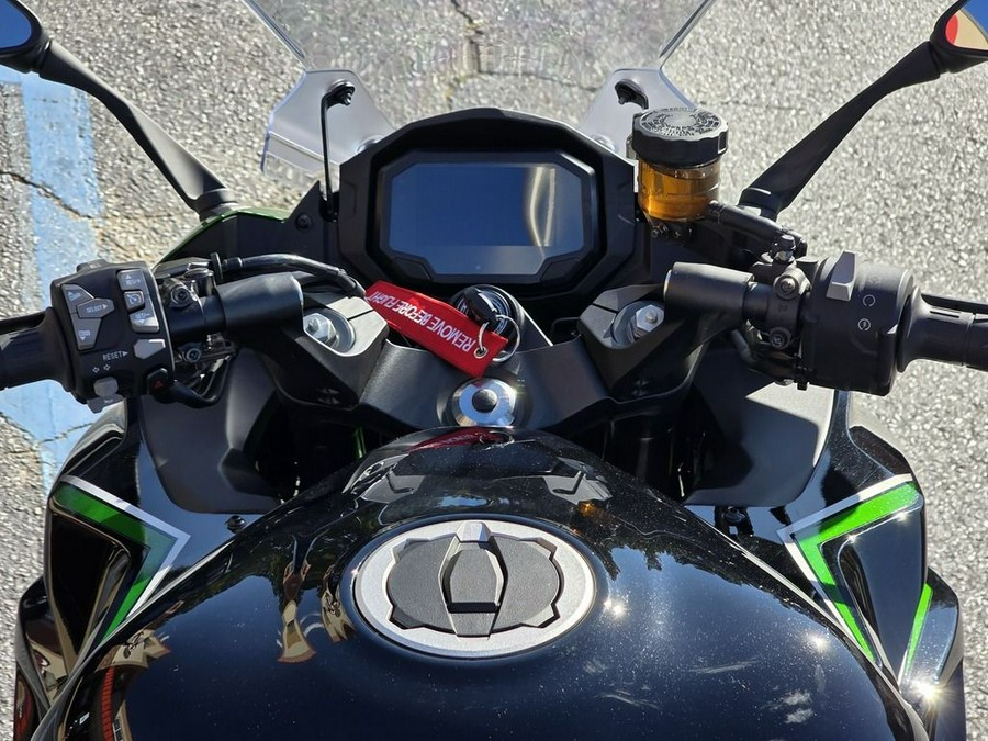 2023 Kawasaki Ninja® 1000 SX