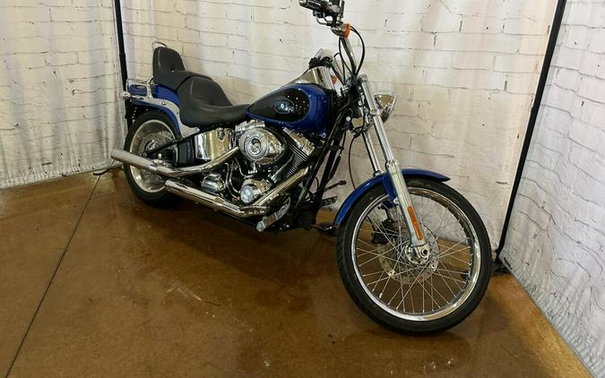 2008 Harley-Davidson Softail® Custom FXSTC Pacific Blue Pearl & Vivid Black