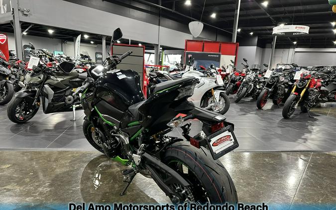 2024 Kawasaki Z900 SE ABS