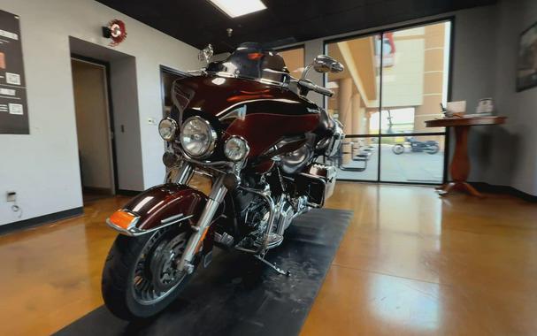2011 Harley-Davidson® Electra Glide® Ultra Limited Two-Tone Dark Candy Root Beer/Light Candy Root Be