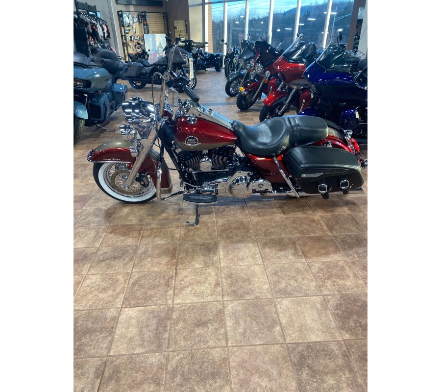2009 Harley-Davidson® Road King® Classic