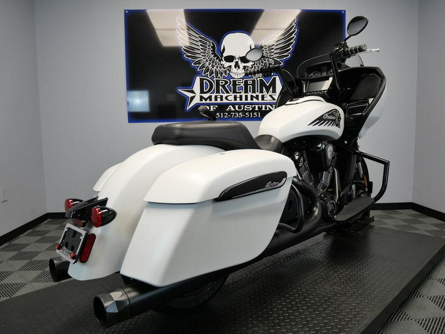 2021 Indian Motorcycle® Challenger® Dark Horse White Smoke