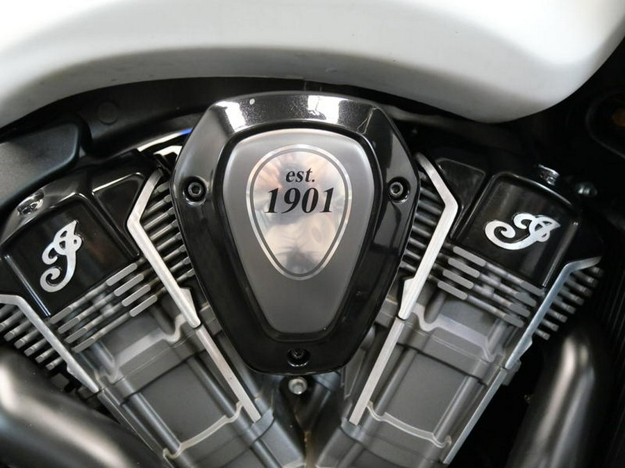 2021 Indian Motorcycle® Challenger® Dark Horse White Smoke