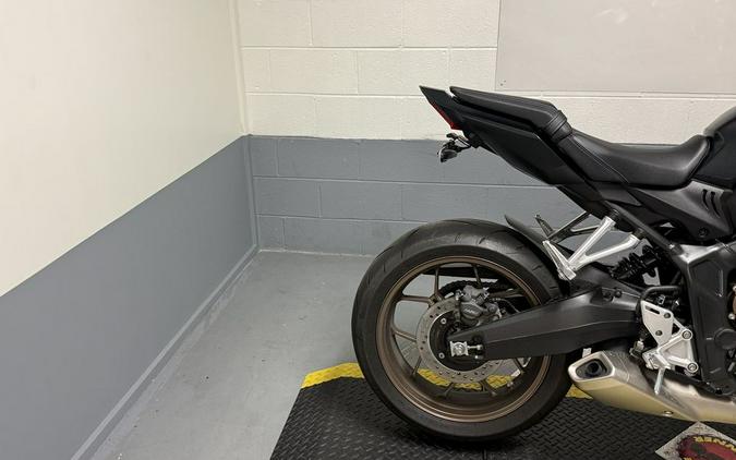 2026 Honda® CB650R E-Clutch