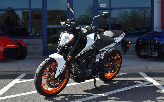 2022 KTM 200 Duke