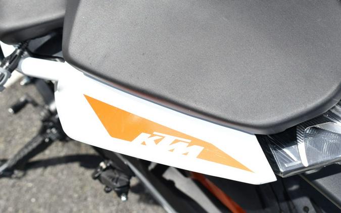 2022 KTM 200 Duke