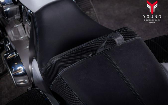 2025 Indian Challenger Limited 112 w/PowerBand Audio Ghost Wh