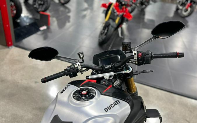 2025 Ducati STREETFIGHTER V4 SP2