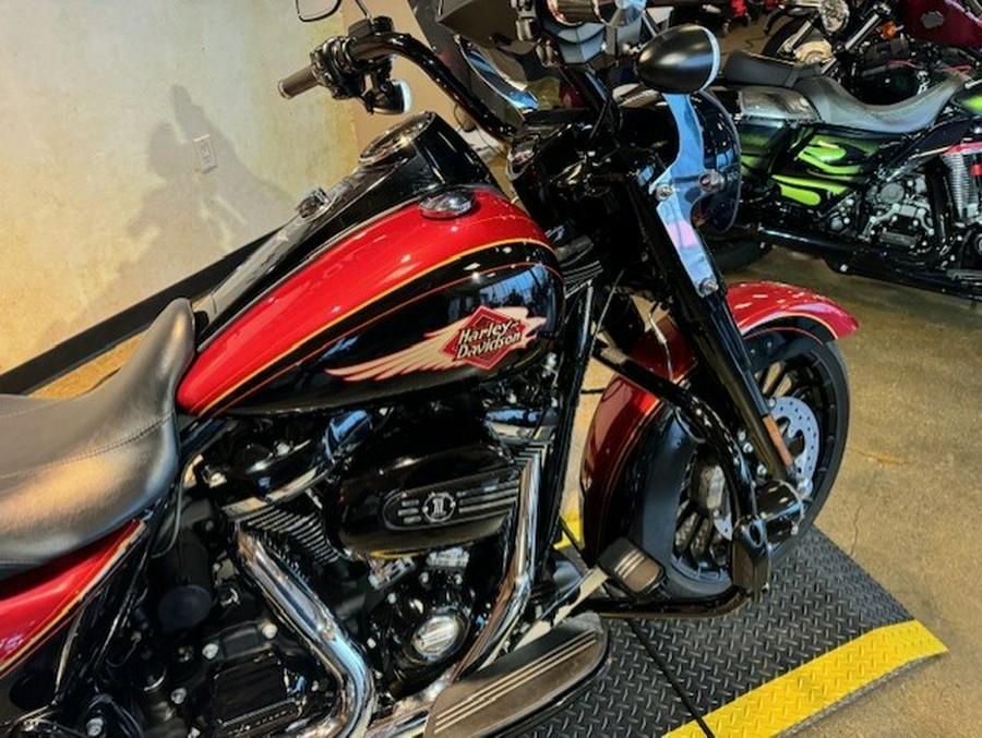 2018 FLHRXS Road King Special