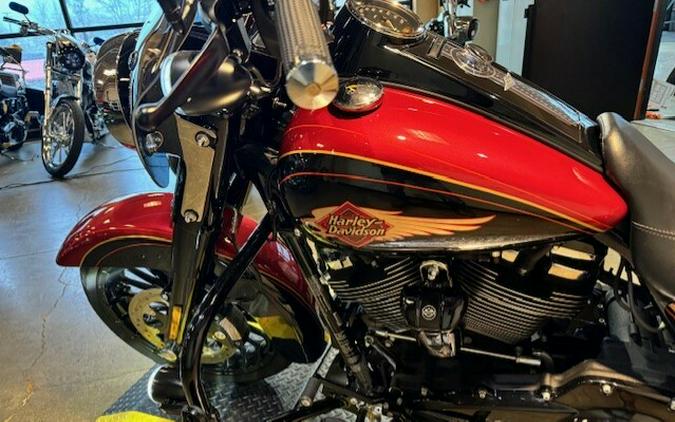 2018 FLHRXS Road King Special