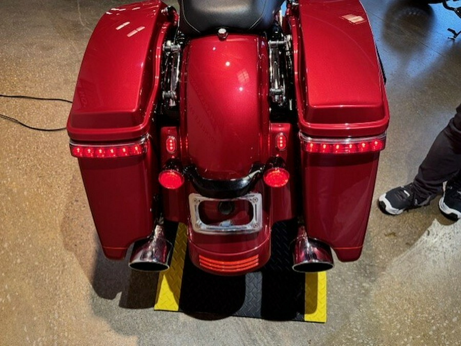 2018 FLHRXS Road King Special