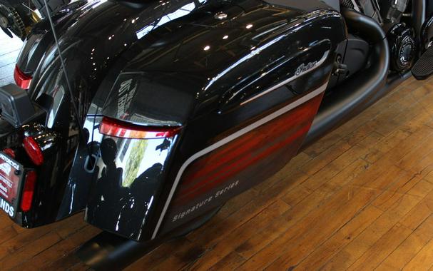 2026 Indian Motorcycle® Challenger Dark Horse Signature Series Abyss Metallic / Red Allert