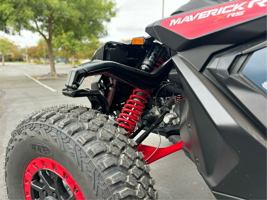 2025 Can-Am Maverick R X RS