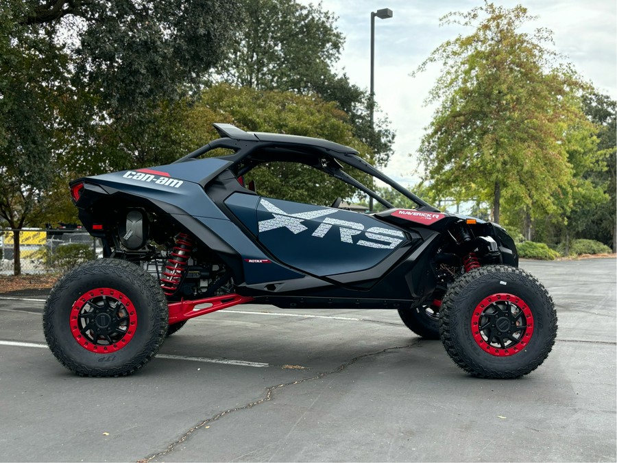 2025 Can-Am Maverick R X RS