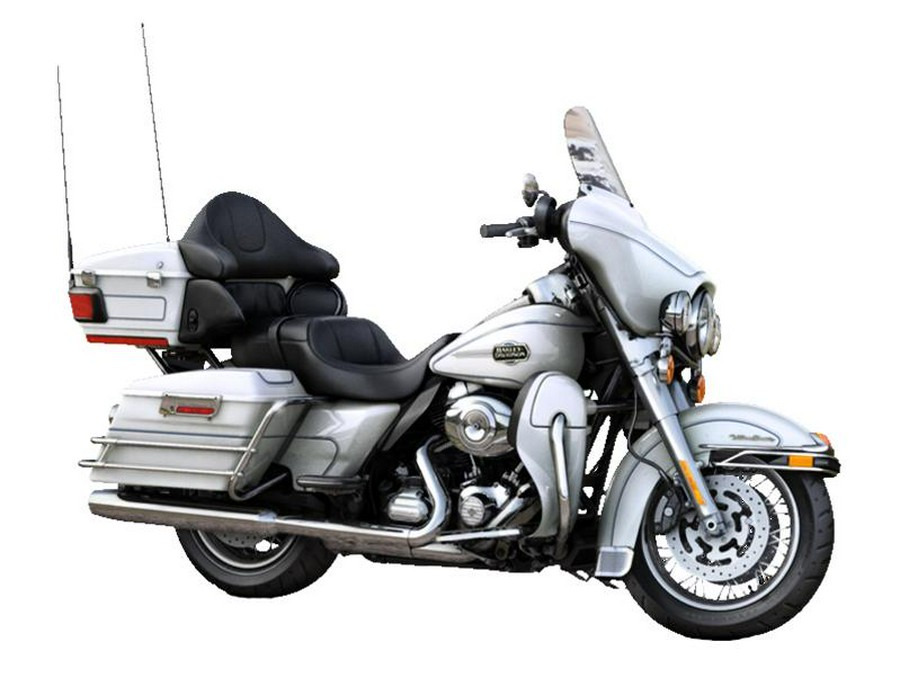 2013 Harley-Davidson® FLHTCU - Electra Glide® Ultra Classic®