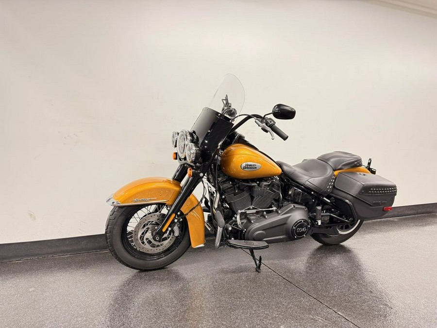 2023 Harley-Davidson® FLHCS - Heritage Classic