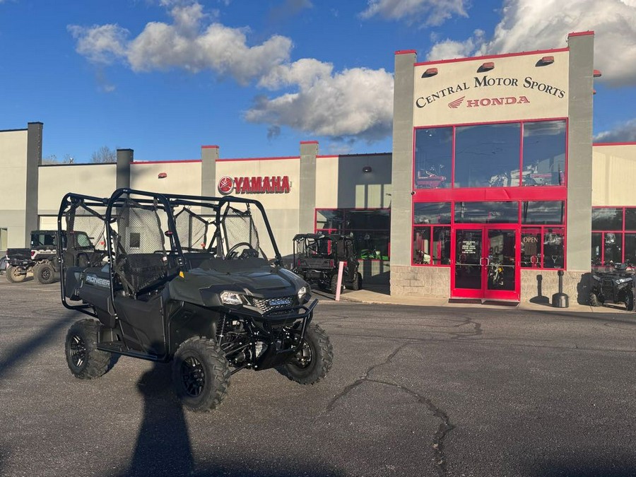 2026 Honda Pioneer 700-4 Deluxe