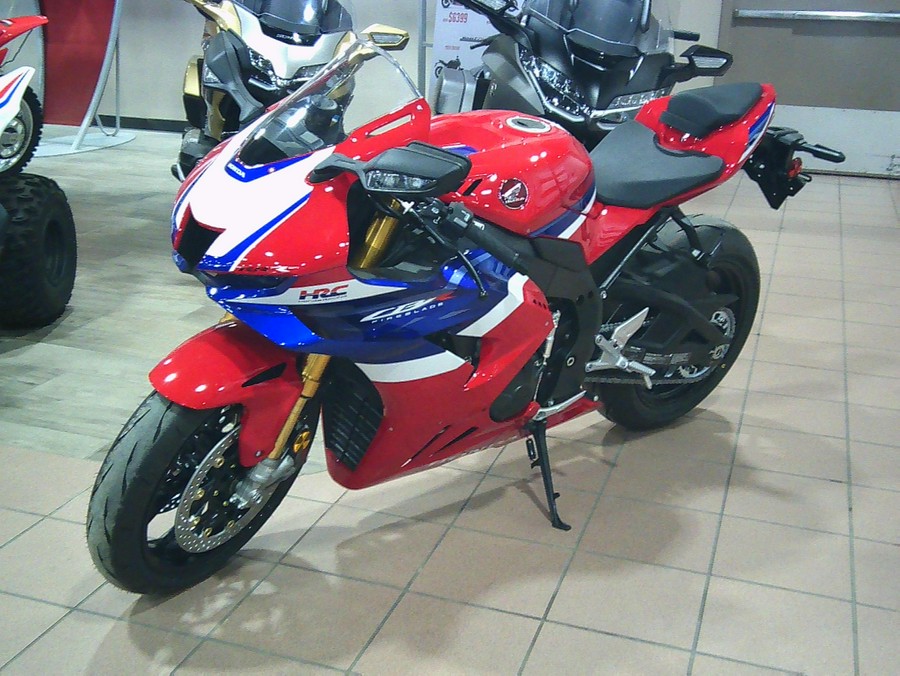 2026 HONDA CBR1000RR-R FIREBLADE SP