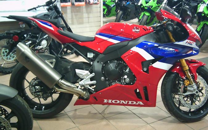 2026 HONDA CBR1000RR-R FIREBLADE SP