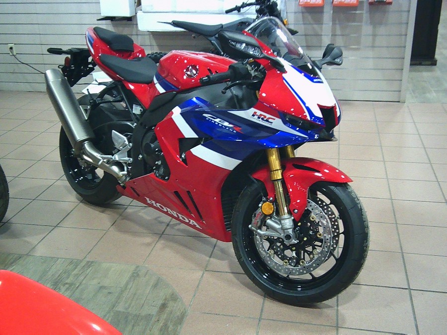 2026 HONDA CBR1000RR-R FIREBLADE SP