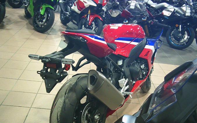 2026 HONDA CBR1000RR-R FIREBLADE SP