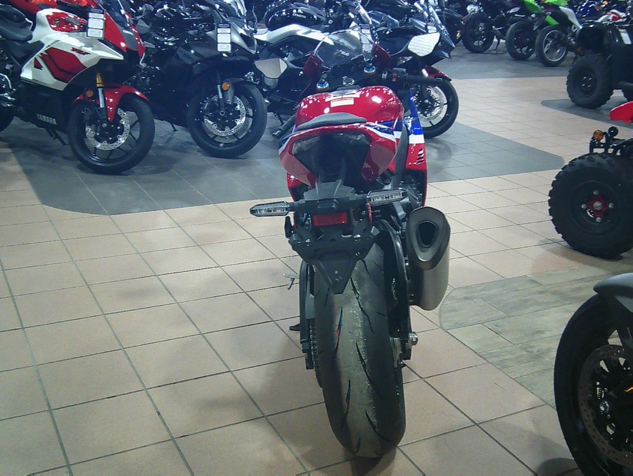 2026 HONDA CBR1000RR-R FIREBLADE SP