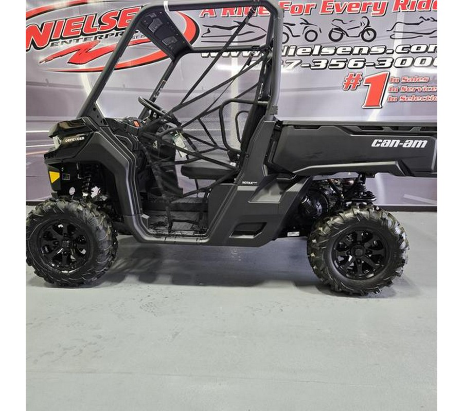 2023 Can-Am® Defender DPS HD10 Timeless Black