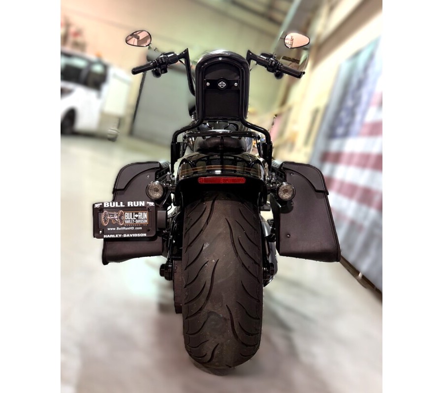 2017 Harley-Davidson CVO Pro Street Breakout