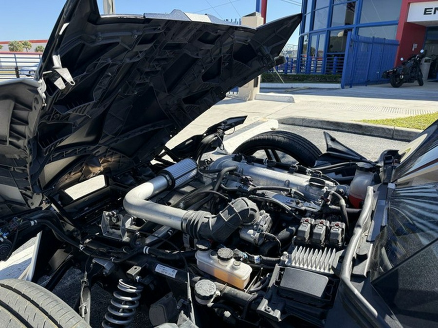 2019 Polaris SLINGSHOT SLR Icon Monument White