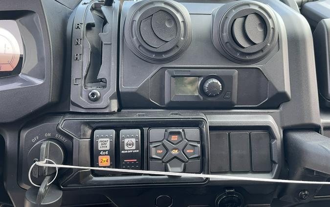 2026 Can-Am Defender PRO Limited