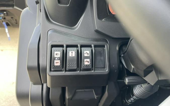 2026 Can-Am Defender PRO Limited