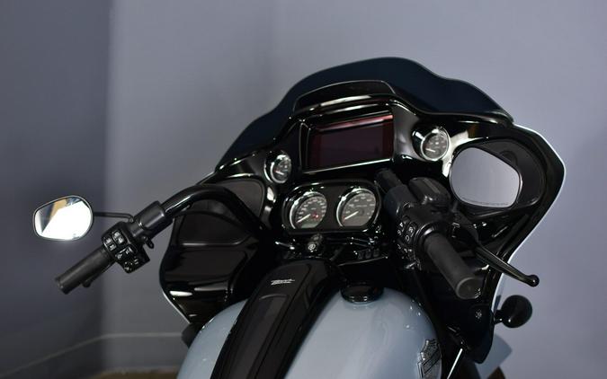 2023 Harley-Davidson Road Glide Special Atlas Silver Metallic - Black Finish