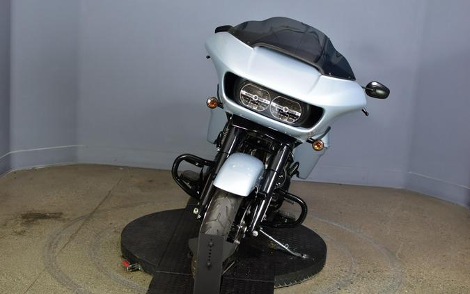 2023 Harley-Davidson Road Glide Special Atlas Silver Metallic - Black Finish