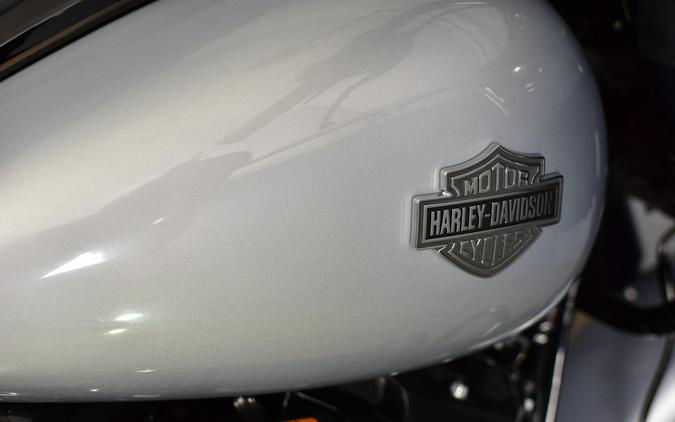 2023 Harley-Davidson Road Glide Special Atlas Silver Metallic - Black Finish