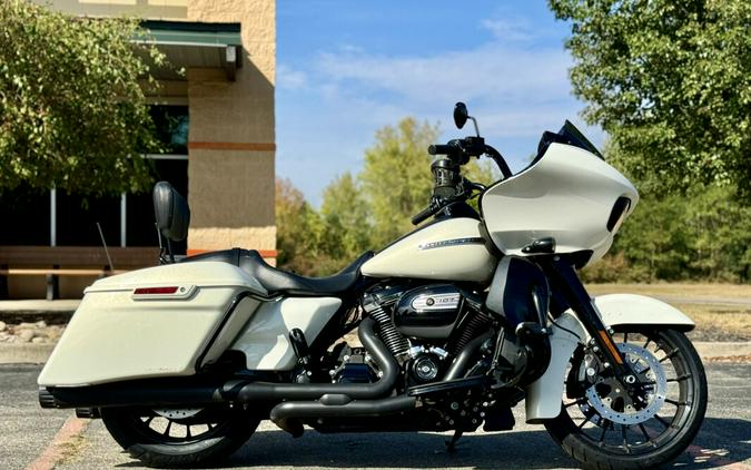 2018 Harley-Davidson Road Glide Special Bonneville Salt Pearl