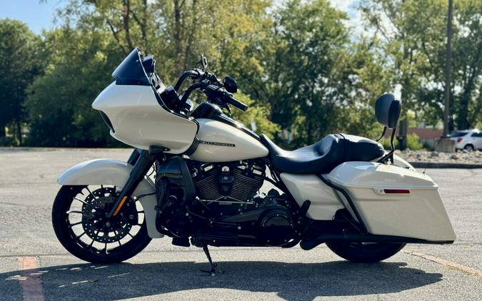 2018 Harley-Davidson Road Glide Special Bonneville Salt Pearl