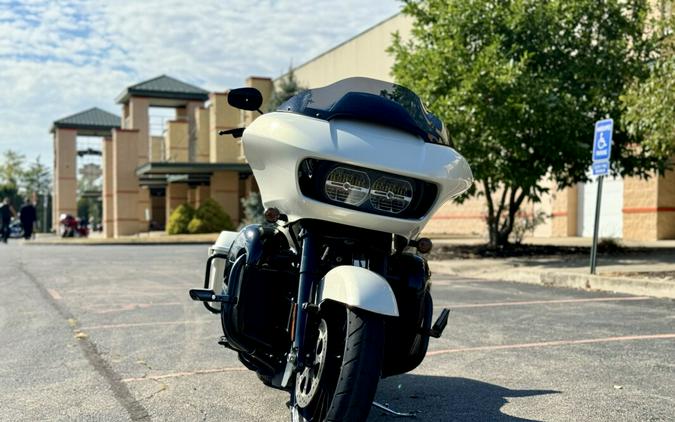 2018 Harley-Davidson Road Glide Special Bonneville Salt Pearl