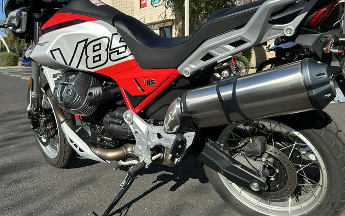 2025 Moto Guzzi V85 TT