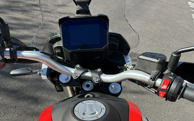 2025 Moto Guzzi V85 TT