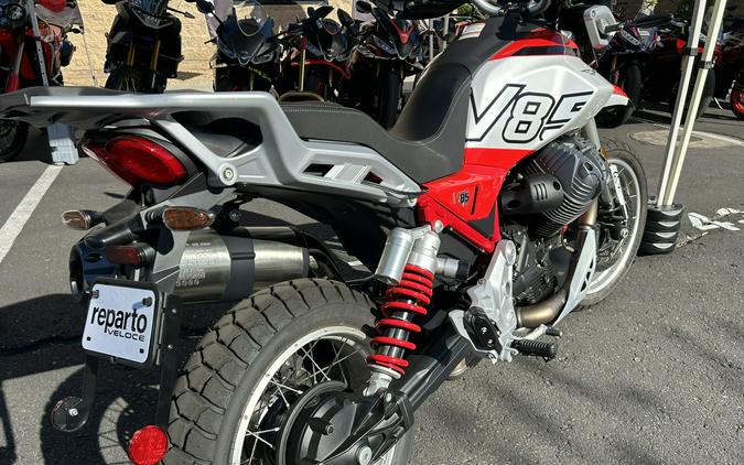 2025 Moto Guzzi V85 TT