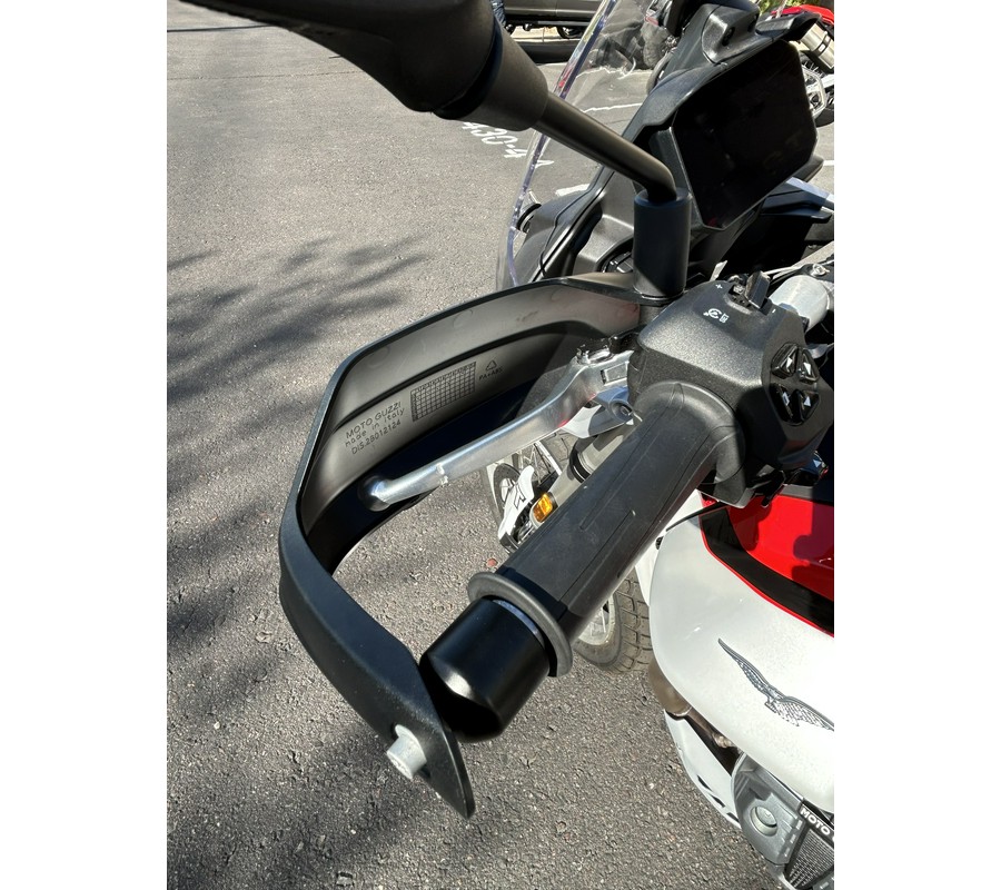 2025 Moto Guzzi V85 TT