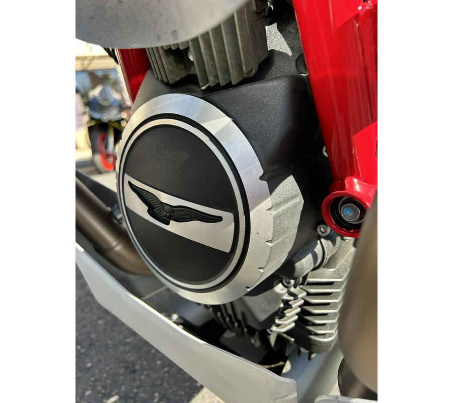2025 Moto Guzzi V85 TT