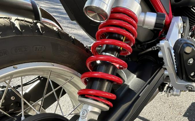 2025 Moto Guzzi V85 TT