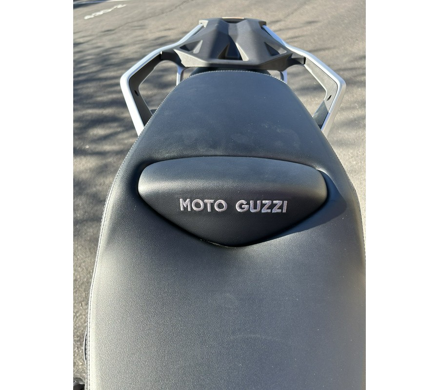 2025 Moto Guzzi V85 TT