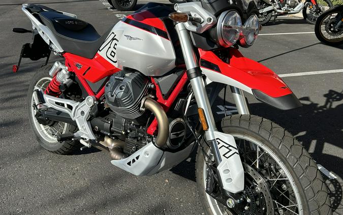 2025 Moto Guzzi V85 TT
