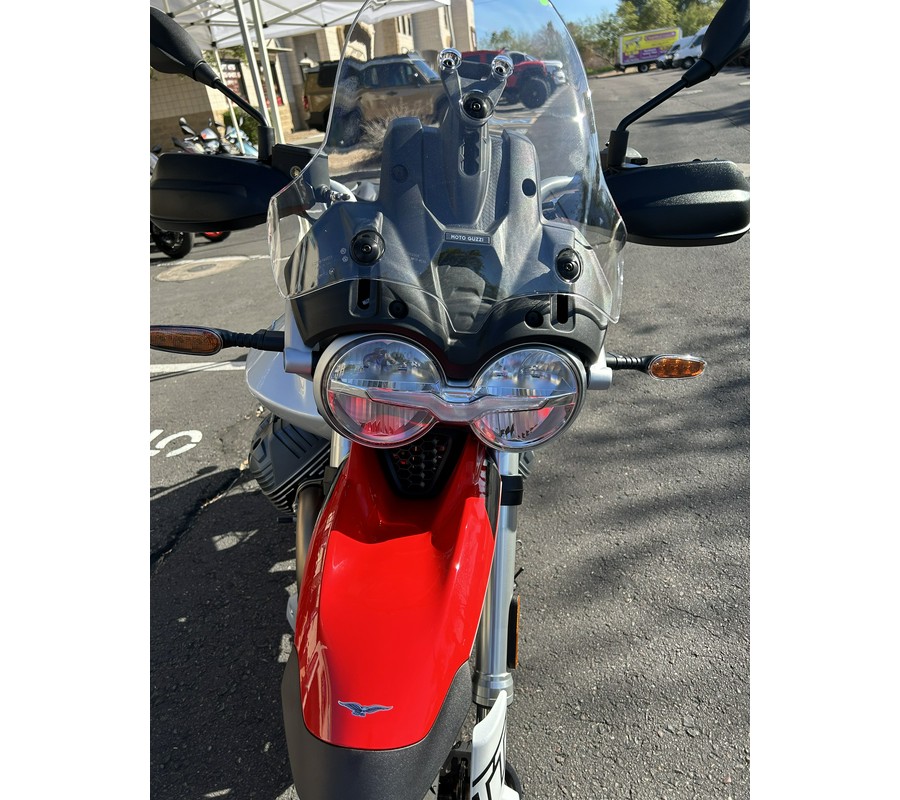 2025 Moto Guzzi V85 TT